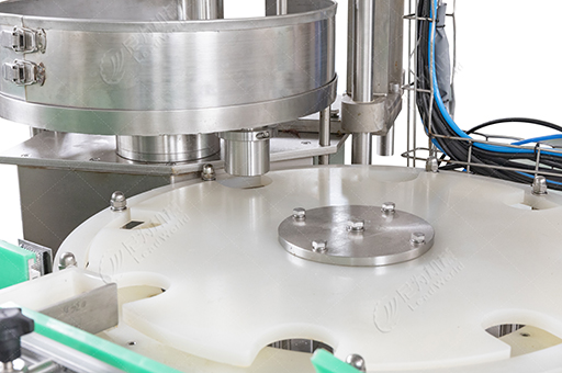 尼為醬菜灌裝機(jī)灌裝頭